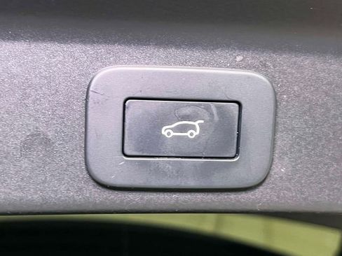 Used 2023 Jaguar F-PACE S AWD/4WD image 22