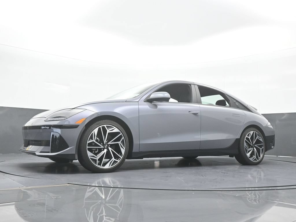 Used 2025 Hyundai Ioniq 6 SEL RWD image 54