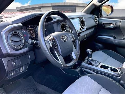 Used 2023 Toyota Tacoma TRD Off-Road image 13