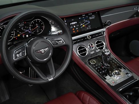 Used 2021 Bentley Continental GT V8 AWD/4WD image 51
