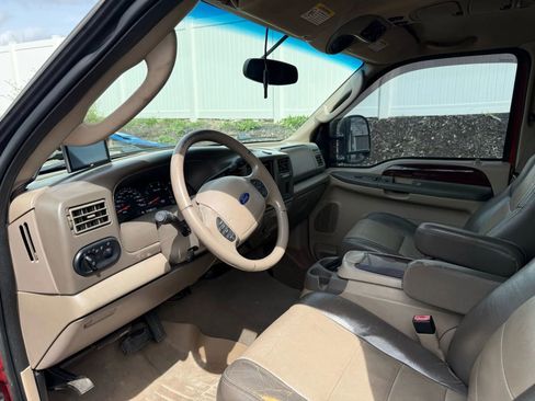 Used 2004 Ford Excursion Eddie Bauer image 6