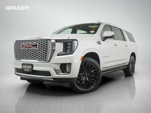 Used 2024 GMC Yukon XL Denali w/ LPO, Floor Liner Package AWD/4WD image 1