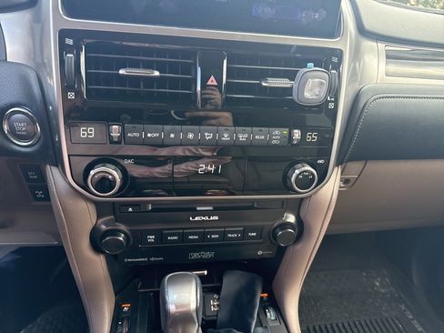Used 2022 Lexus GX 460 Premium image 9