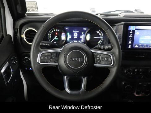 Used 2024 Jeep Wrangler Unlimited Sahara w/ Dual Top Group AWD/4WD image 7