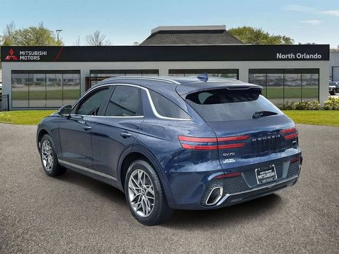 Used 2022 Genesis GV70 2.5T w/ Select Package AWD/4WD image 2