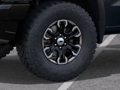 New 2026 Chevrolet Silverado 1500 ZR2 image 9