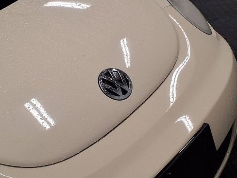 Used 2009 Volkswagen Beetle S FWD image 27