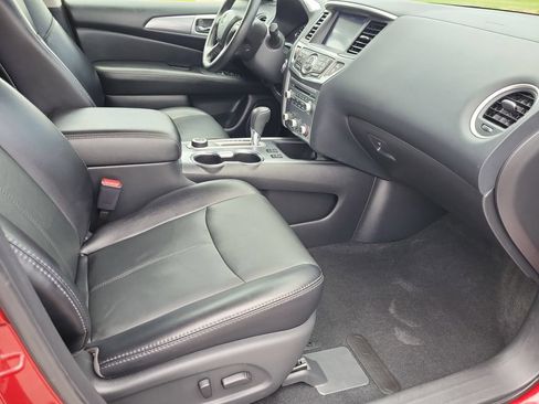 Used 2020 Nissan Pathfinder SL AWD/4WD image 15