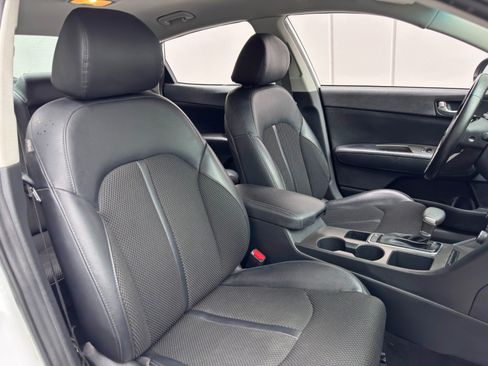 Used 2020 Kia Optima S FWD image 29