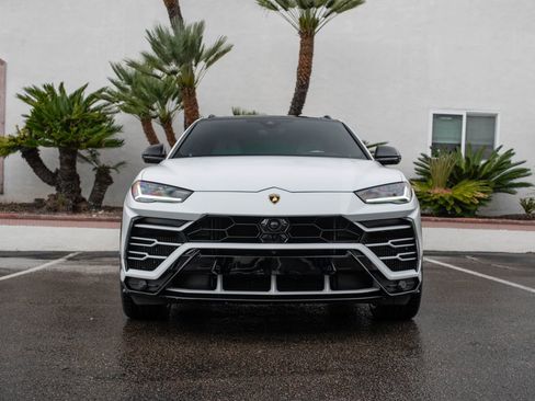 Used 2019 Lamborghini Urus image 5