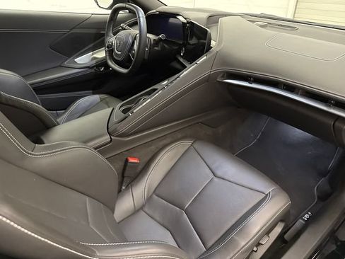 Used 2025 Chevrolet Corvette Stingray Coupe w/ Battery Protection Package RWD image 29