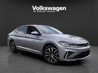 Certified 2025 Volkswagen Jetta SE FWD video 1