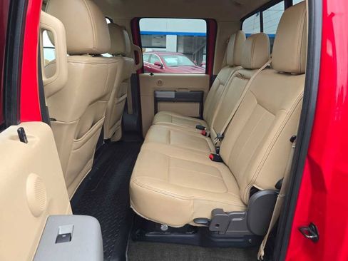 Used 2015 Ford F250 Lariat w/ Chrome Package image 9