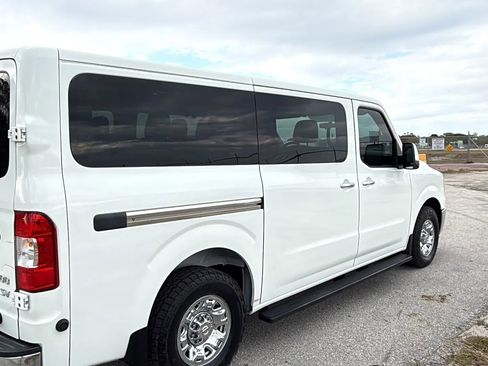 Used 2020 Nissan NV 3500 SV w/ Navigation Package RWD image 5