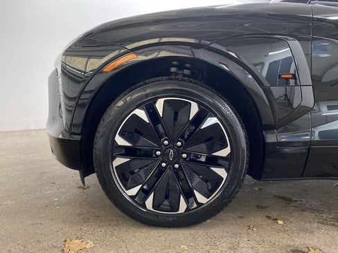 Used 2024 Chevrolet Blazer EV RS image 12