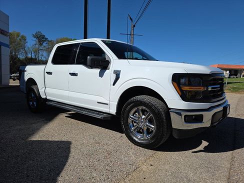 Used 2024 Ford F150 XLT w/ Mobile Office Package image 10