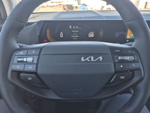 New 2026 Kia Sportage LX image 18