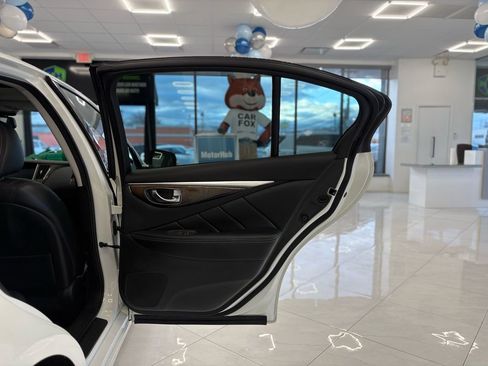 Used 2019 INFINITI Q50 Luxe w/ Essential Package (3.0T Luxe) image 35
