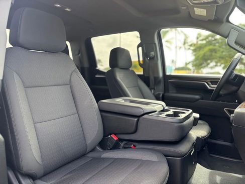 Used 2025 Chevrolet Silverado 1500 LT w/ Protection Package image 9