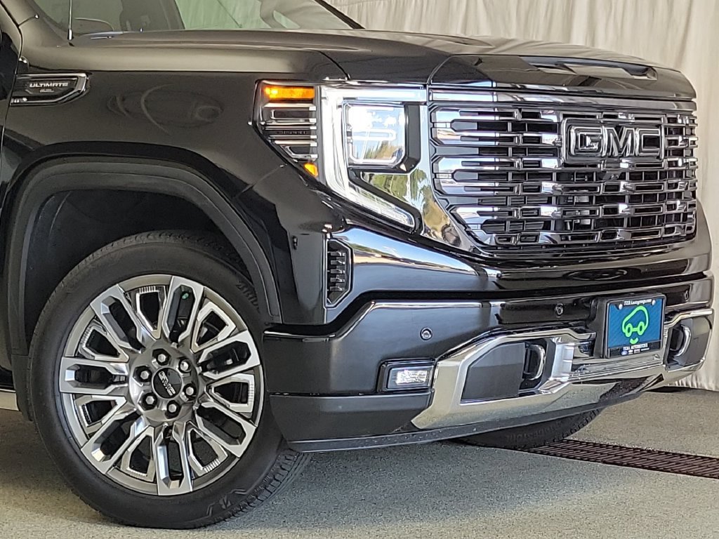 Certified 2025 GMC Sierra 1500 Denali Ultimate AWD/4WD image 6