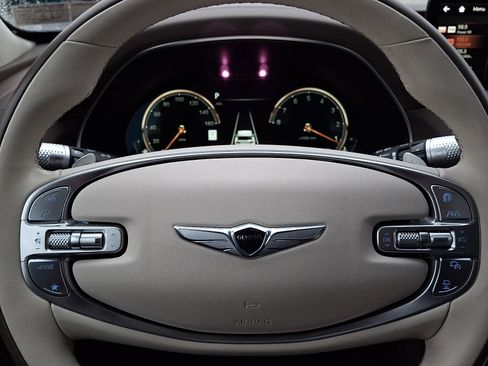 Used 2024 Genesis GV80 3.5T w/ Prestige Package image 20