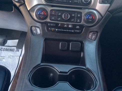 Used 2015 Chevrolet Suburban LT AWD/4WD image 16