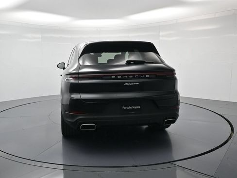 Certified 2026 Porsche Cayenne AWD/4WD image 29