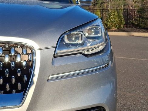 Used 2022 Lincoln Aviator Black Label image 9