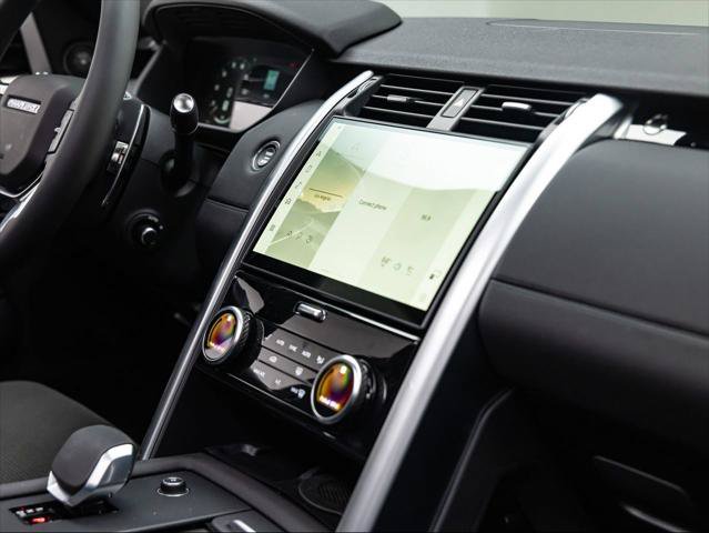 New 2026 Land Rover Discovery S AWD/4WD image 30