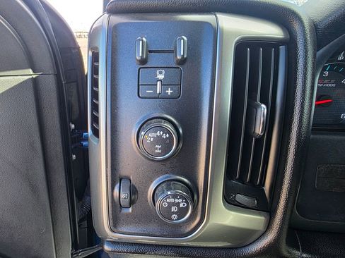 Used 2018 Chevrolet Silverado 1500 LT w/ All Star Edition image 15