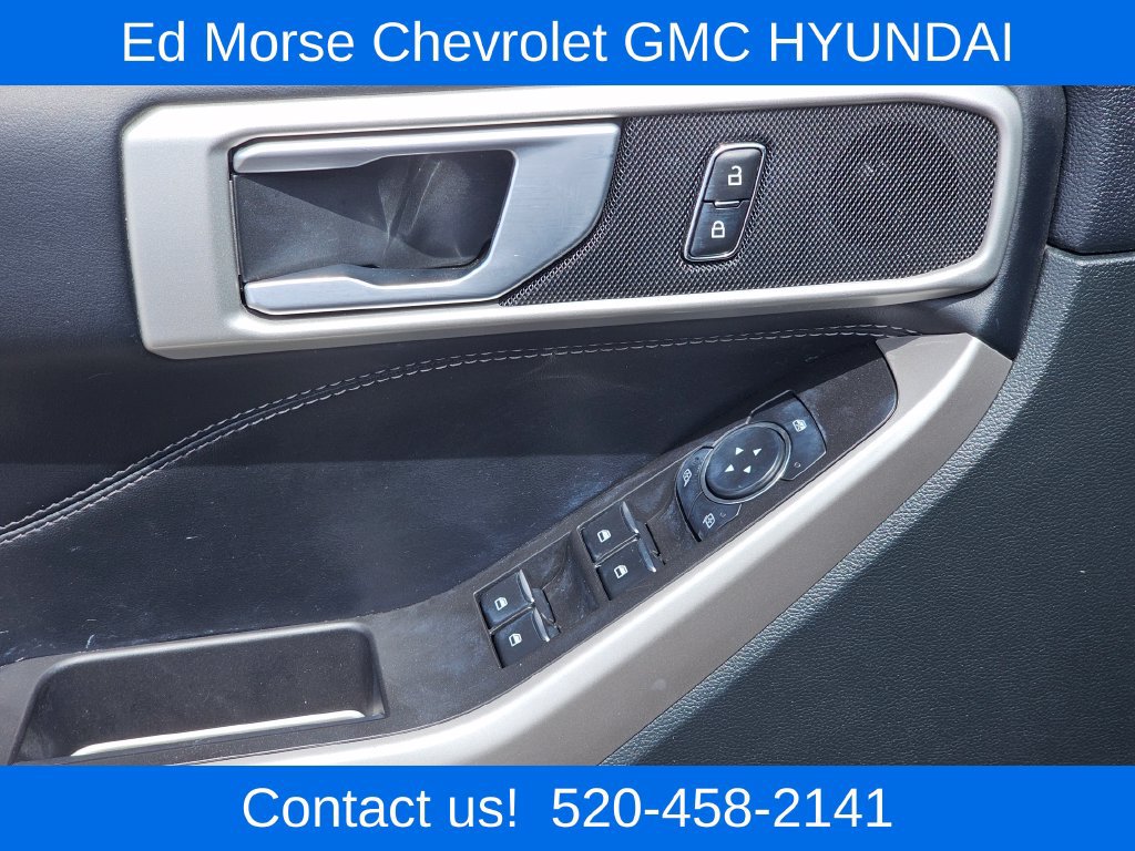 Used 2023 Ford Explorer XLT w/ Equipment Group 202A RWD image 11