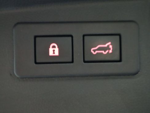 Used 2021 Subaru Outback Touring XT image 16