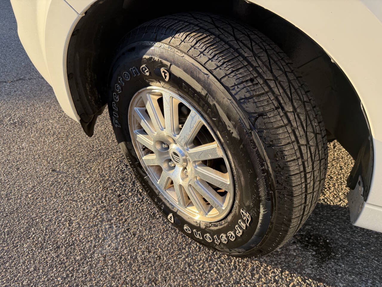 Used 2010 Mercury Mariner Premier AWD/4WD image 27