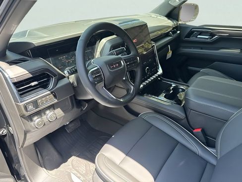 New 2026 GMC Yukon Elevation w/ LPO, Floor Liner Package RWD image 8