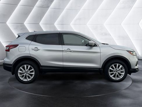 Used 2021 Nissan Rogue Sport S FWD image 6