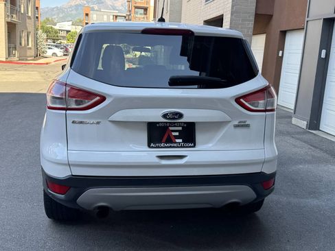 Used 2016 Ford Escape SE AWD/4WD image 4