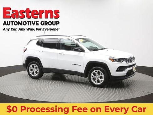Used 2024 Jeep Compass Latitude AWD/4WD image 46
