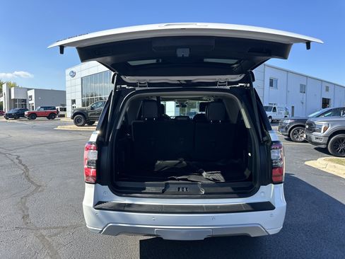 Used 2021 Ford Expedition Max Platinum image 5