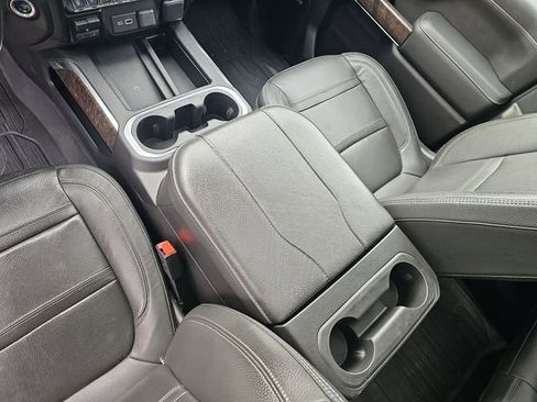 Used 2023 GMC Sierra 2500 Denali w/ Denali Ultimate Package AWD/4WD image 23