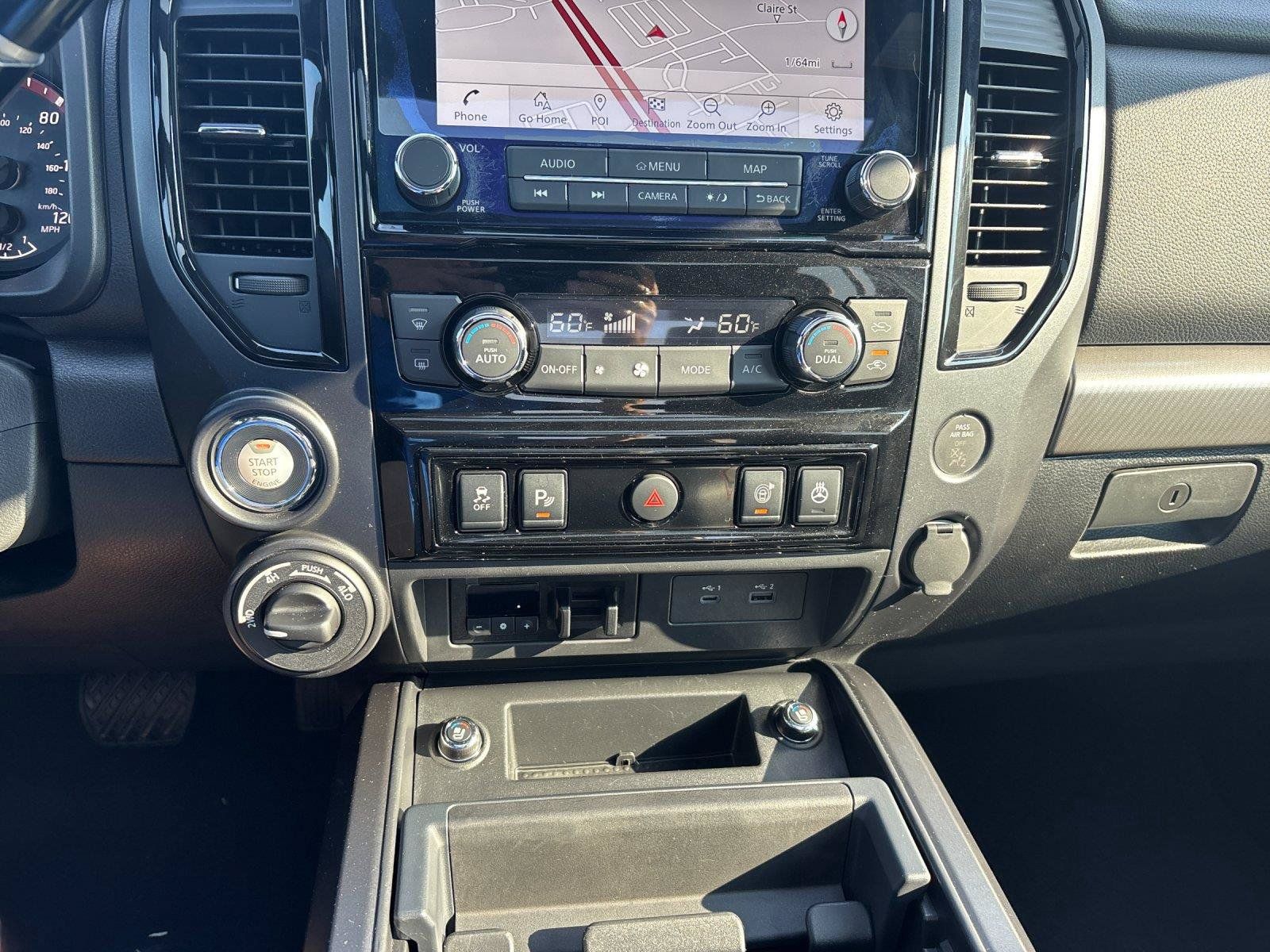 Used 2024 Nissan Titan PRO-4X w/ Pro-4x Convenience Package AWD/4WD image 29