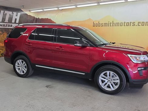 Used 2018 Ford Explorer XLT w/ Equipment Group 202A image 21
