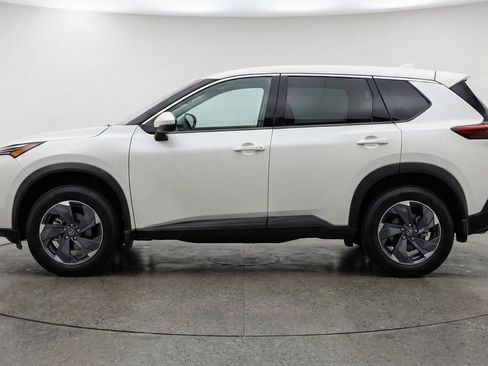 Used 2025 Nissan Rogue SV AWD/4WD image 5