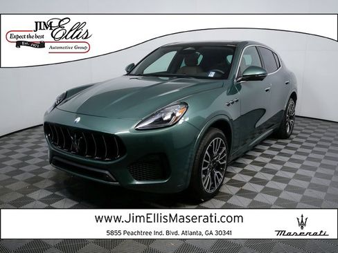 New 2025 Maserati Grecale GT image 1