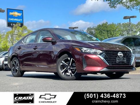 Used 2025 Nissan Sentra SV FWD image 1