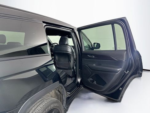 Used 2023 Jeep Grand Cherokee L Laredo AWD/4WD image 32