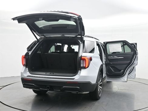 New 2026 Ford Explorer ST-Line image 37