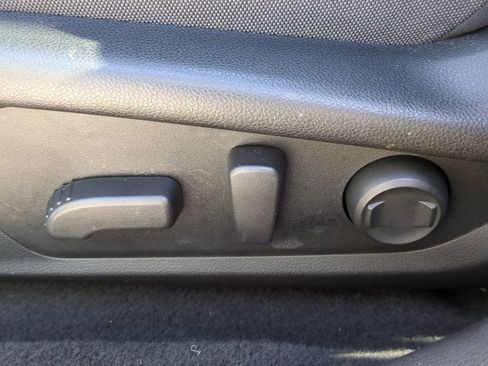 Used 2024 Subaru Crosstrek 2.0i Premium image 20