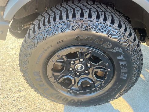 Certified 2023 Ford Bronco Outer Banks w/ Sasquatch Package image 21