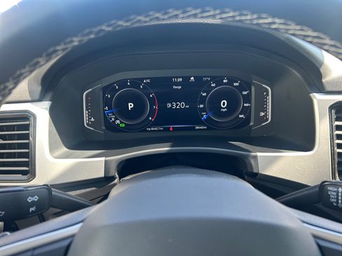 Certified 2023 Volkswagen Atlas SE image 8