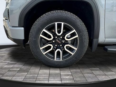 Used 2024 GMC Sierra 1500 Elevation w/ LPO, Elevation Black Package AWD/4WD image 37